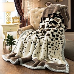 Best Sale Stock Super Soft Thick Fleece Blankets 100% Polyester Mink Moving Throw Blanket for Home Decor